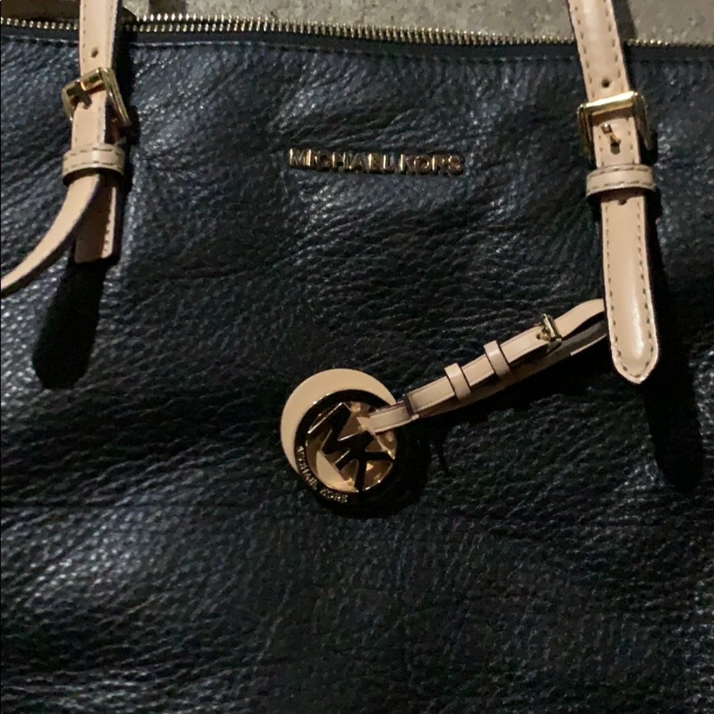 Michael Kors tote